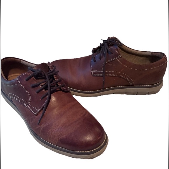 Johnston & Murphy Other - Johnston & Murphy Boys Brown Leather Dress Shoes, Size 4